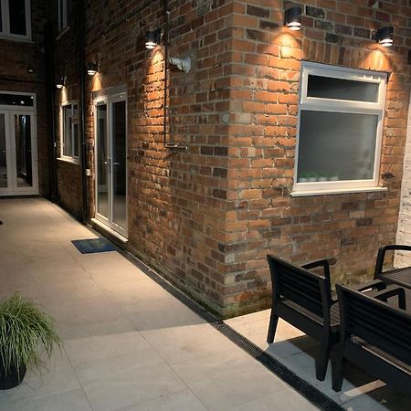 The Milton Sleeps 8 Close To York City Centre Pet Friendly Экстерьер фото